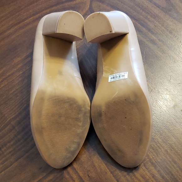 Torrid Nude Pumps - Picture 4 of 4